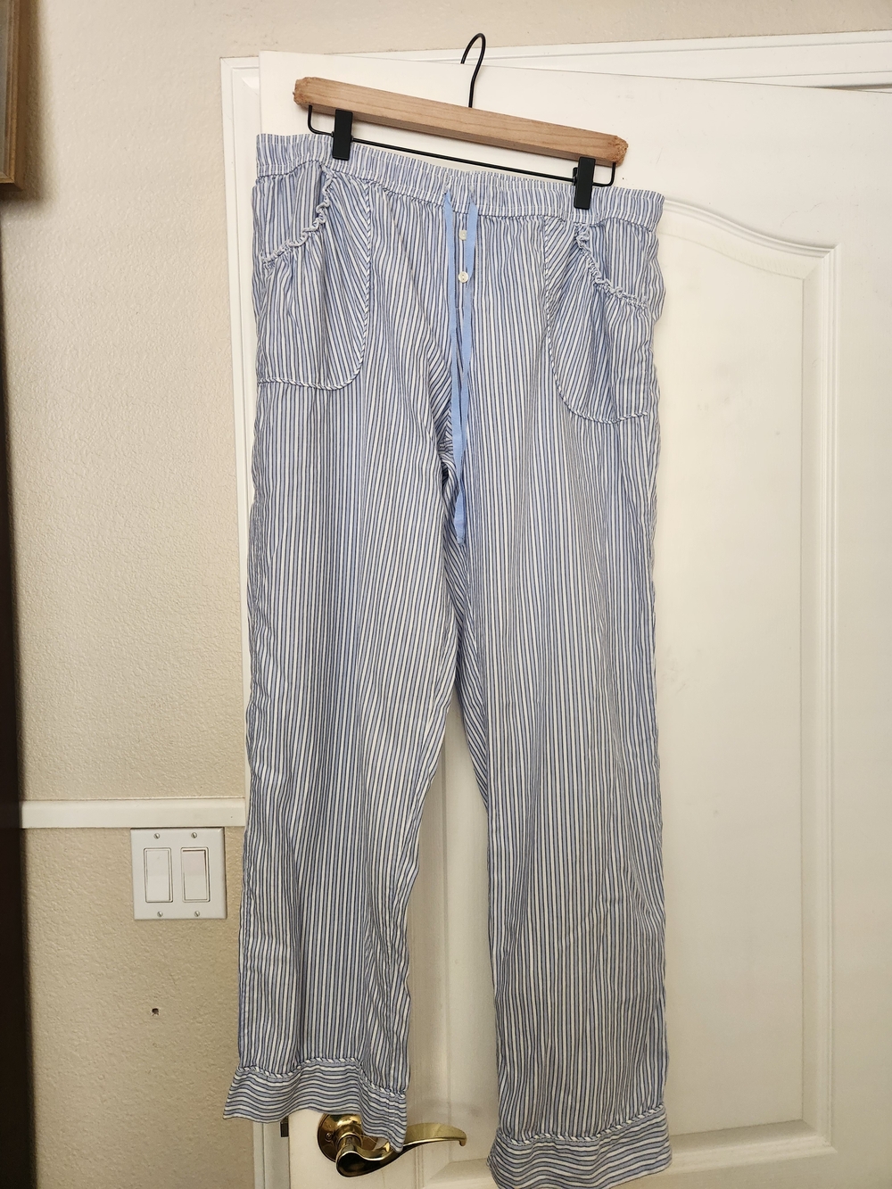 Victoria's Secret Blue and White Striped Pajama Joggers